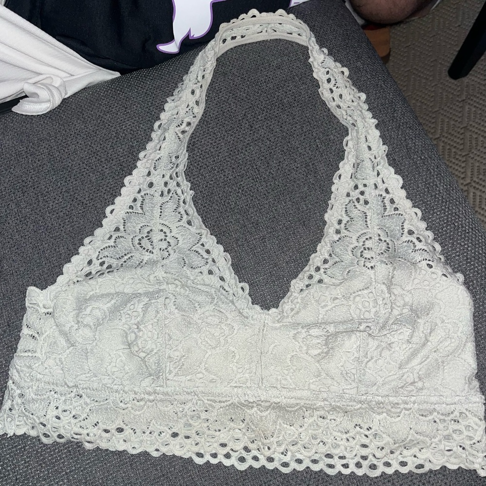 SAVE 💸 BUNDLE INTIMATE/PJS! Aerie Lace Halter Bralette (L) - Good Condition 💖🎀